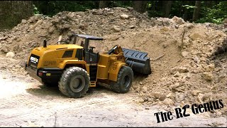 ONE BUCKETFUL AT A TIME Huina 1583 Wheel Loader in Action [upl. by Salmon]