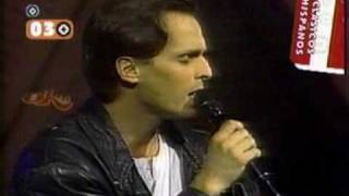 Miguel Bose  Morir de AmorTe Amare  En Vivo [upl. by Neiviv838]