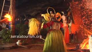 Pottan Theyyam at Averaparambu Sree Bhagavathy Temple Kannur [upl. by Neevan964]