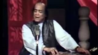 Muhabbat Karne Wale Kam Na Honge  Mehdi Hassan  Live [upl. by Elayne]