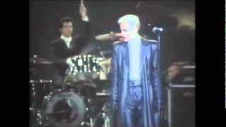 Eurythmics Here Comes The Rain Again Live Revenge Tour 1987 [upl. by Enomar186]